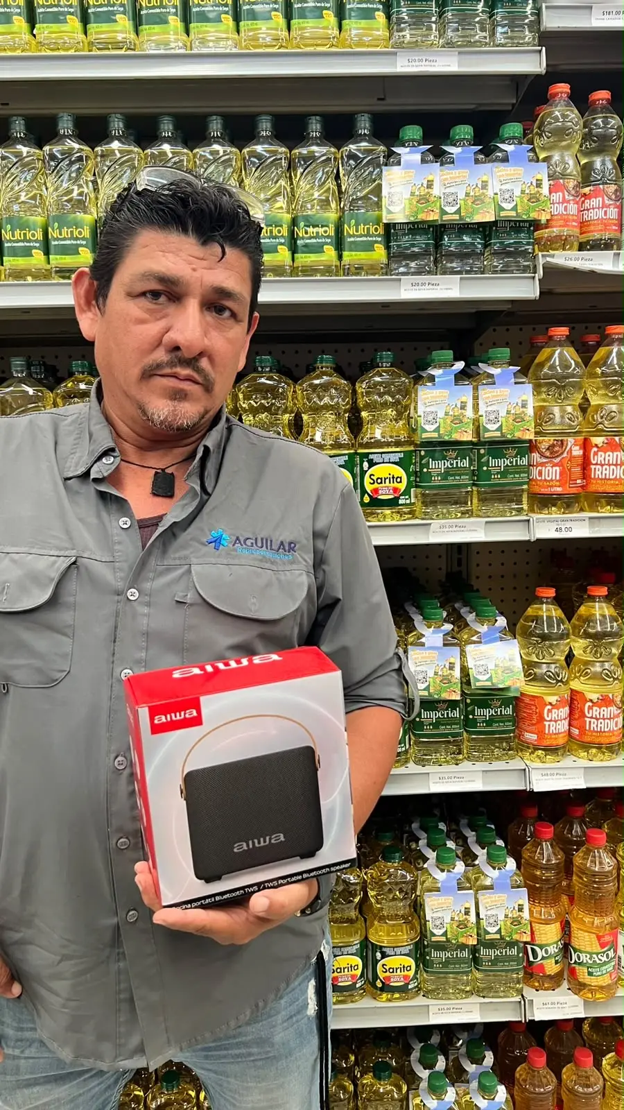 Entrega de premio a Ramón Valle