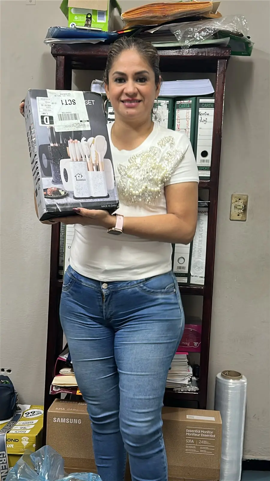 Entrega de premio a Fátima del Carmen Bucío López